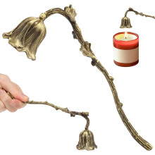 Abafador de velas de alumínio com desenho de flor