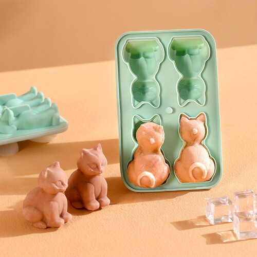 Forma de gelo de silicone em formato de animais, com 12 cavidades.