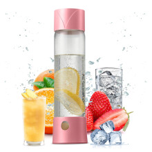 Macchina portatile per acqua frizzante Tumbler, ideale per preparare bevande gassate fatte in casa.