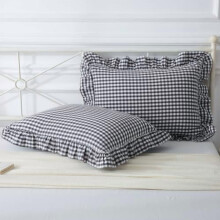 Taupe & witte geruite kussenhoezen met ruches, Queen, 2 stuks