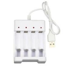 Cargador de baterías USB4Slots de carga rápida con protección contra cortocircuitos, estación para pilas AAA y AA recargables de alta calidad.