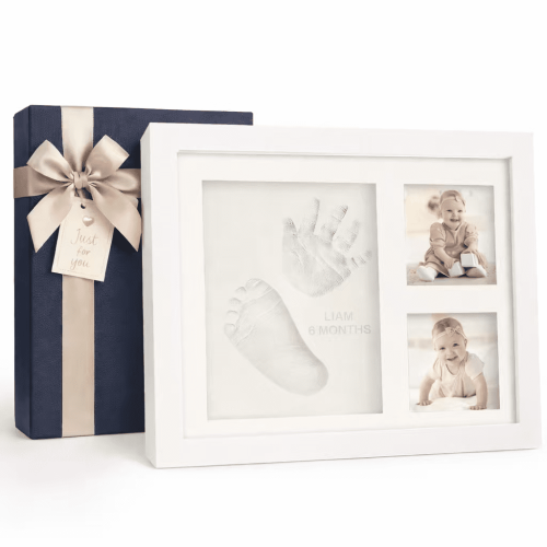 Kit para impressão de mãos e pés de bebê com moldura de madeira e vidro.