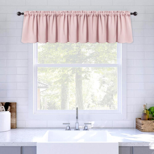 Cortina Blackout para Janela, 52x18 polegadas, Rosa Bebê, Isolamento Térmico, Bolso para Varão, Compatível com Varões Padrão