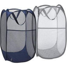 Cesto de roupa suja dobrável em tela com alças reforçadas.