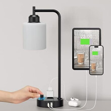 Priemyselná opálová sklenená stolová lampa s USB-C, USB a AC zásuvkou