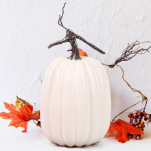 Zucca decorativa in schiuma da 9 pollici per Halloween e l'autunno