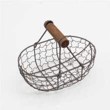 Panier à œufs vintage en grillage à poules avec poignée en bois – Panier de ferme en métal pour œufs, fruits, pain ; rangement et