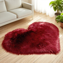 Heart Faux Fur Rug 19.7 x 27.5 in Wine Red