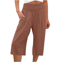 Sommerliche Caprihosen für Damen in großen Größen – lockere, weite Hosen mit hohem Bund und geradem Bein für den Sommer.