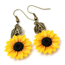 Yaoping Women Elegant Simulate Pearl Daisy Sunflower Drop Earrings Handmade Resin Sun Flower Earrings
