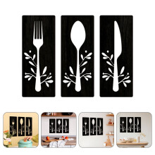 Väggskyltset med trägaffel och skedar – Basswood Kitchen Decor