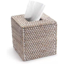 Boîte à mouchoirs carrée en rotin tressé à la main, 14 x 14 x 14,5 cm, finition blanchie.