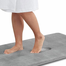 Tapis de bain en mousse à mémoire de forme, antidérapant, absorbant et ultra-confortable en velours (56 cm x 107 cm, gris)
