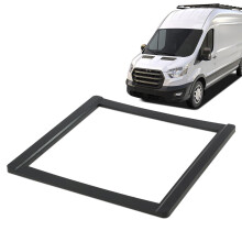 Sopii Ford Transitiin, uusi 14" x 14" avaussovitin korkealle ja keskikatolle