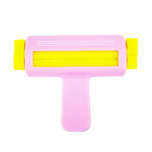 Paper Crimper Machine for DIY Scrapbooking & Card Making – Decorative Edge Tool, Compatible with Chip Crimper Projects, Pink