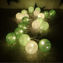 Cordão de luzes de fada LED de 300 cm com 20 bolas de algodão.