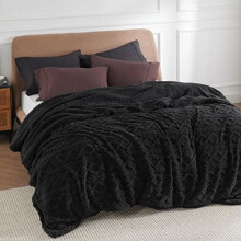 Gentlesoft Sherpa Queen Blanket – Fluffy Fleece Cable Jacquard, Thick & Warm Winter Blanket, Black 90x90 in