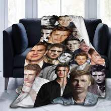 Soft Wool Fleece Throw Blanket – Cozy Plush Blanket for Sofa, Office, Car, Camping, Yoga, Travel & Home Decoration – Compatible with All Seasons