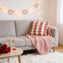 Coussin en velours scandinave avec broderie cœur 3D 45x45cm