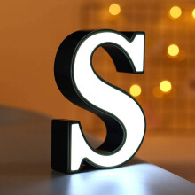 Letreiro luminoso com letras do alfabeto em LED, 26 peças.