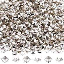 1 doos met 500 stuks 10 mm vierkante piramidevormige studs, messing vierklauwige punkrock metalen klauwnagels
