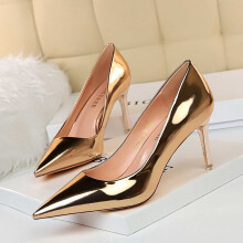 Damehøje hæle Moderigtige metalhæle Metalliske højhælede sko med spids snude Damesko Khaki Størrelse 9