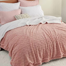 Gentlesoft Sherpa Queen Blanket – Fluffy Fleece Cable Jacquard, Thick Warm Winter Blanket for Women, Pink, 90x90", Compatible with Bed