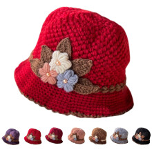 Cappello da donna in lana lavorato a maglia con fiori, berretto lavorato all'uncinetto con fiori