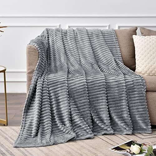 Fleecefilt 122x152 cm – 3D-ribbad rand 1