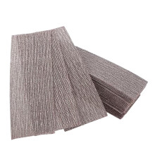Confezione da 50 fogli abrasivi a rete 70x198mm, grana 80-240, strisce a rete antipolvere con chiusura a strappo.