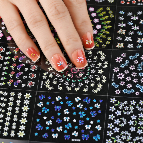 30 Nagelsticker – Schwarz, Weiß & Farbe 2