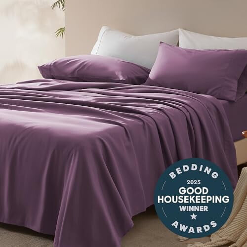 Queen Bed Sheet Set 4-Piece Black Honeycomb Microfiber 1