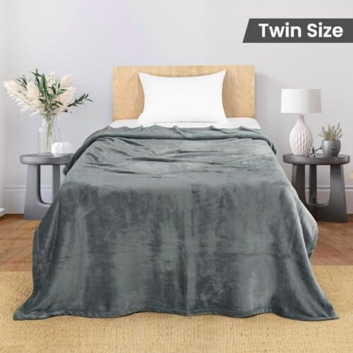 Cool Grey Fleece Blanket, Twin Size 1
