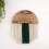 Boho-Wandteppich mit Fransen und halbrundem Holz 1