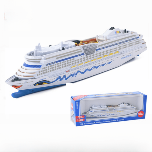 Maquette en alliage du paquebot Queen Mary 1