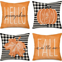 Housses de coussin décoratives d'automne 40 x 40 cm, lot de 4 : Citrouille, Feuilles d'érable, Carreaux Buffalo, Récolte et Thanksgiving –