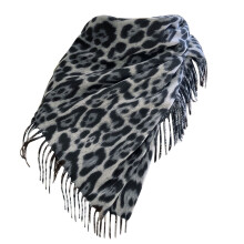 Cachecol feminino outono inverno 2024 com estampa de leopardo, macio, quente e elegante.