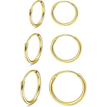 Conjunto de 3 pares de brincos de argola pequenos em aço 316L para mulheres, cor dourada.