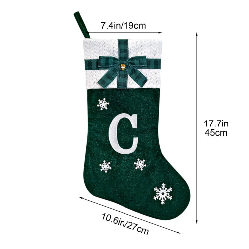 Pacote com 26 meias de Natal tricotadas com letras bordadas 2