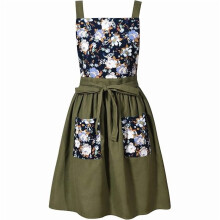Vintage pinafore apron dress for women with pockets