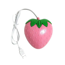 Schattige roze aardbei-muis met snoer en USB-aansluiting voor pc, computer of laptop. H8M1