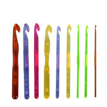 9 Stück sortierte einköpfige Häkelnadeln und Stricknadeln aus Kunststoff in verschiedenen Größen (3,0 mm bis 12,0 mm)