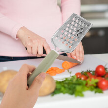 Mini râpe à fromage en acier inoxydable – Râpe manuelle pour fromage, gingembre, ail, chocolat, légumes et fruits