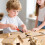 Kartonbausatz mit Cutter und Walze 5