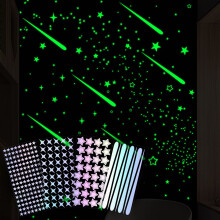 Adesivos de parede em formato de estrela que brilham no escuro e mudam de cor, ideais para quarto infantil, janela e decoração de festas. Fácil