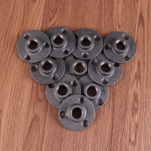 Acessórios de ferro para montagem na parede Worgeous para uso industrial. Flange de piso rosqueada preta e resistente de 20 mm (1/2") com 3 furos.