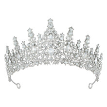 Diadema in lega con decorazioni di cristalli, 5,9 x 2,75 pollici