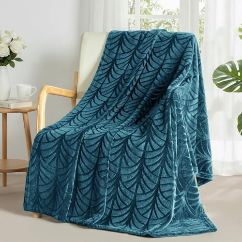 Soft Fleece Throw Blanket 50x60 in Teal Vintage Pattern