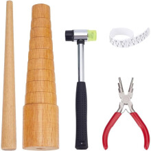 Kit 5 Pièces pour la Fabrication Bagues : Mandrin en Bois, Outil en Pin pour la Fabrication Bagues, Marteau Bijoutier, Pince Fabrication, Baguier,