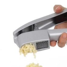 Garlic Press & Slicer 2 in 1 - Garlic & Ginger Mincer and Slicer - with Slicing and Grinding - Kitchen Cooking Tools